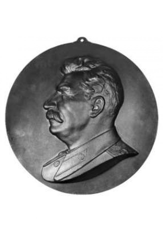 Барельеф "И.В. Сталин" (в погонах)